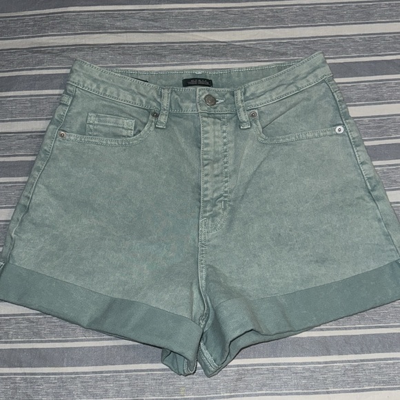 Super high rise rolled cuff shorts. - Picture 2 of 4